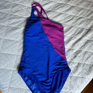 LL Bean bathing suit women's size 8